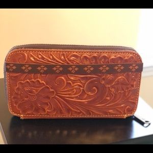 Patricia Nash Oria Wallet
